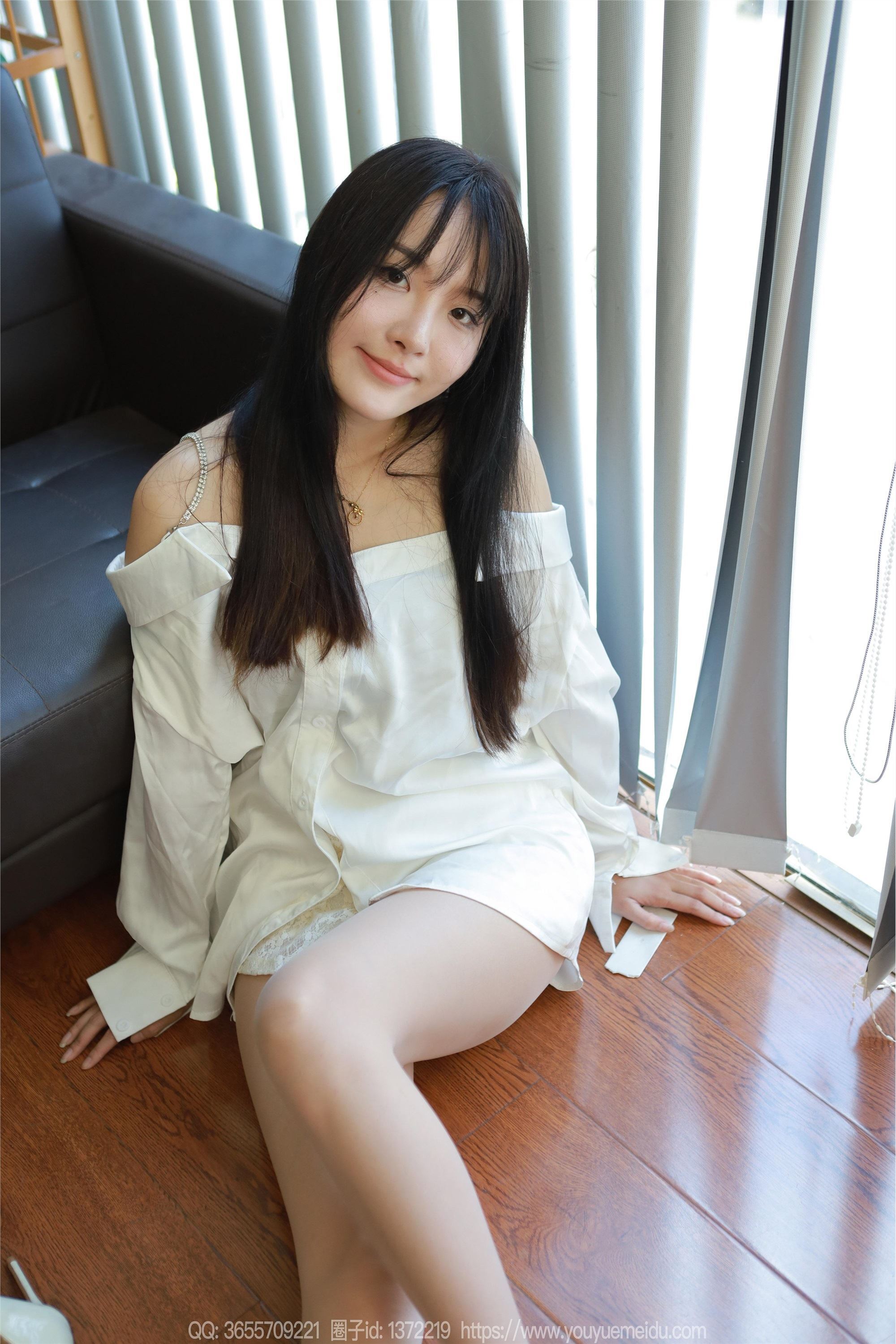 IESS异思趣向  2024.08.26 丝享家 1829 婉萍《一字肩衬衣》